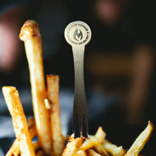 Lade das Bild in den Galerie-Viewer, Pommesgabel aus Edelstahl Pommespieker