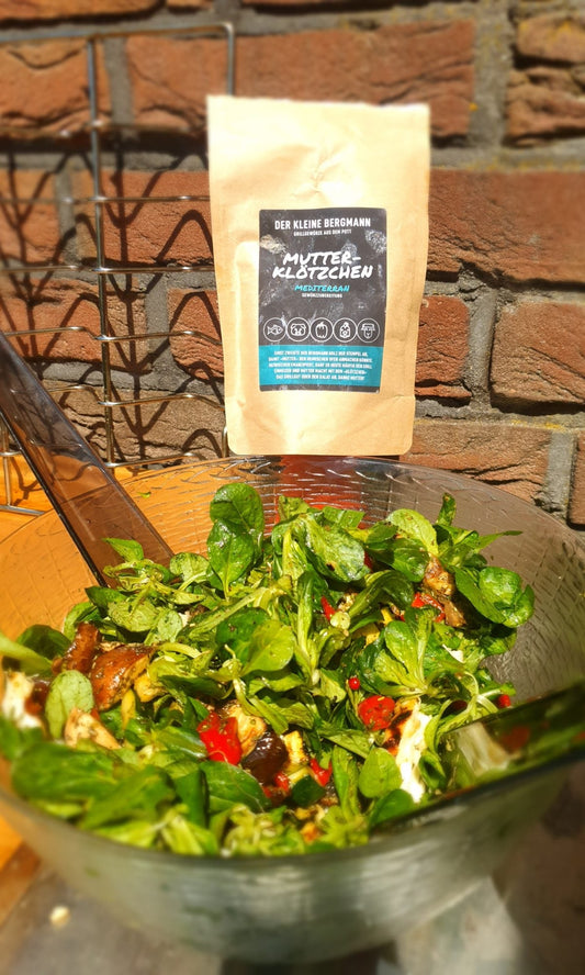 Gegrillter Salat mit Mutterklötzchen - DER KLEINE BERGMANN