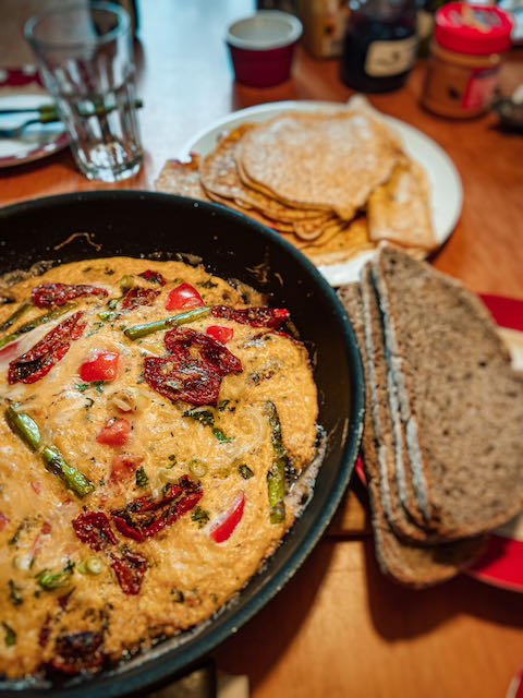 Spargelomelett - DER KLEINE BERGMANN