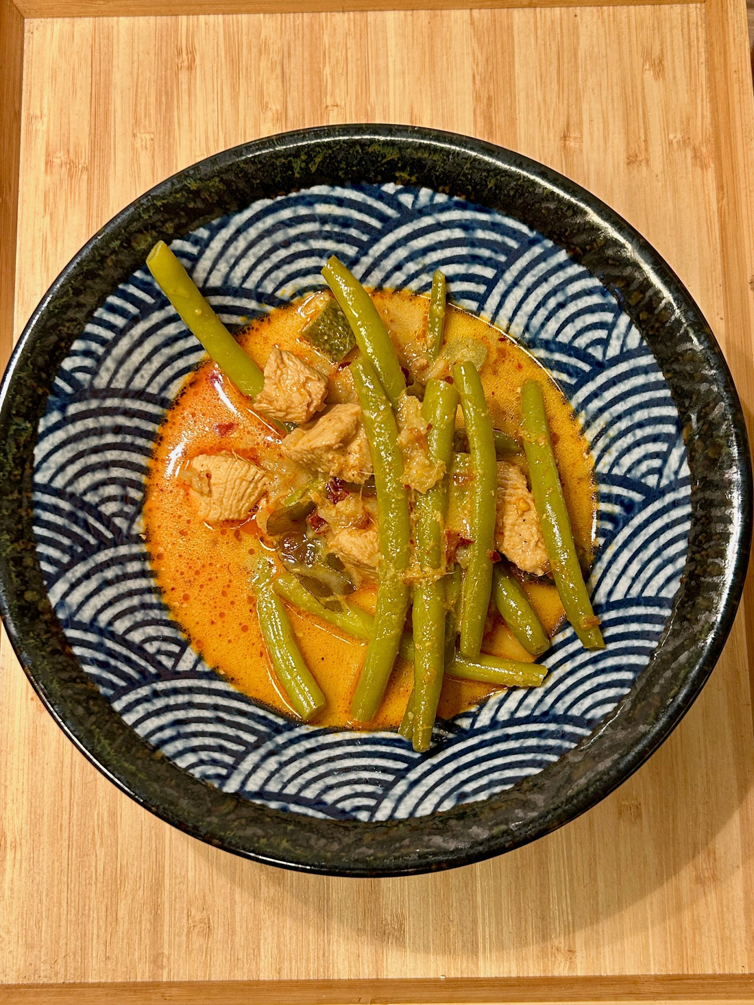 Chili Curry Hühnersuppe mit unserem Koks Currypulver – Aromatisch und Cremig