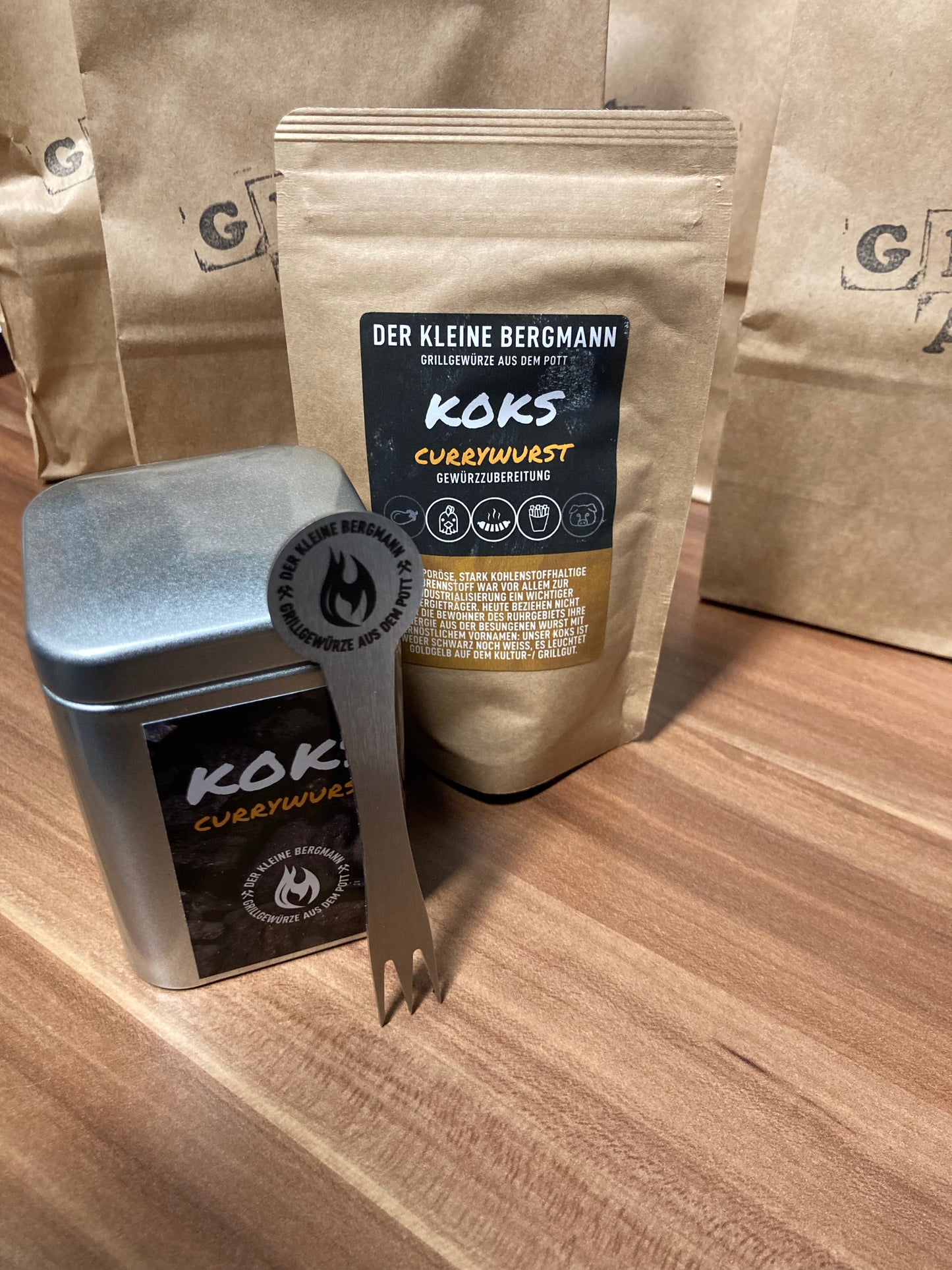 Koks Set - Currywurst Gewürz, Streuer und Pommesgabel im Set